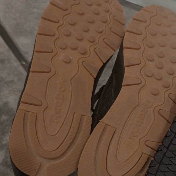 Reebok Classic Rubber Gum Sole - Picture 2 of 4